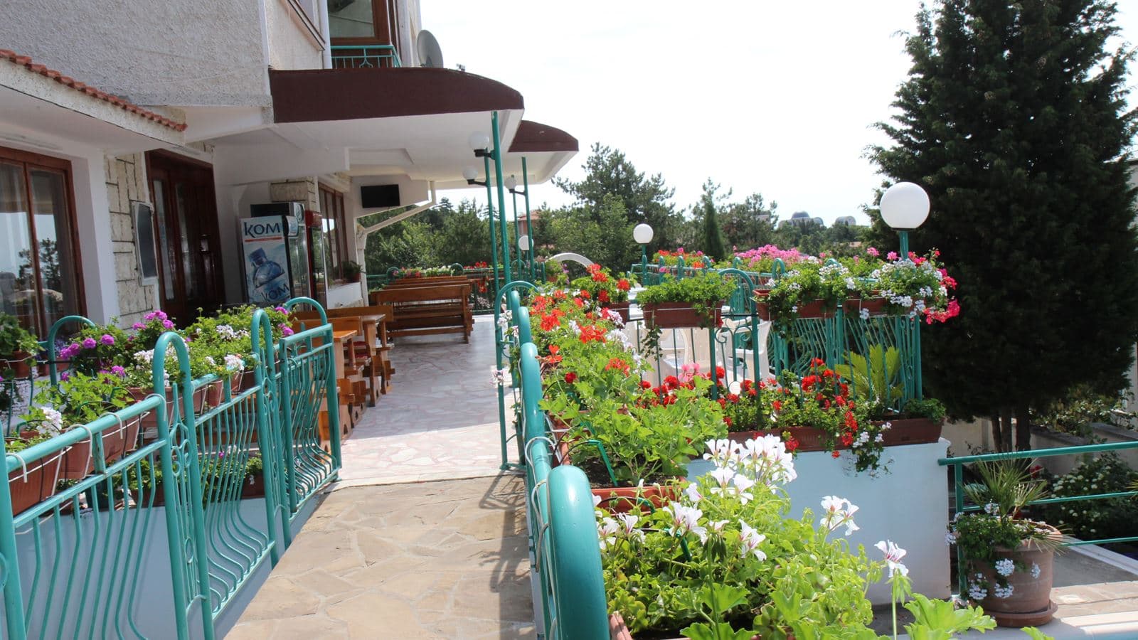 restaurants-restaurants