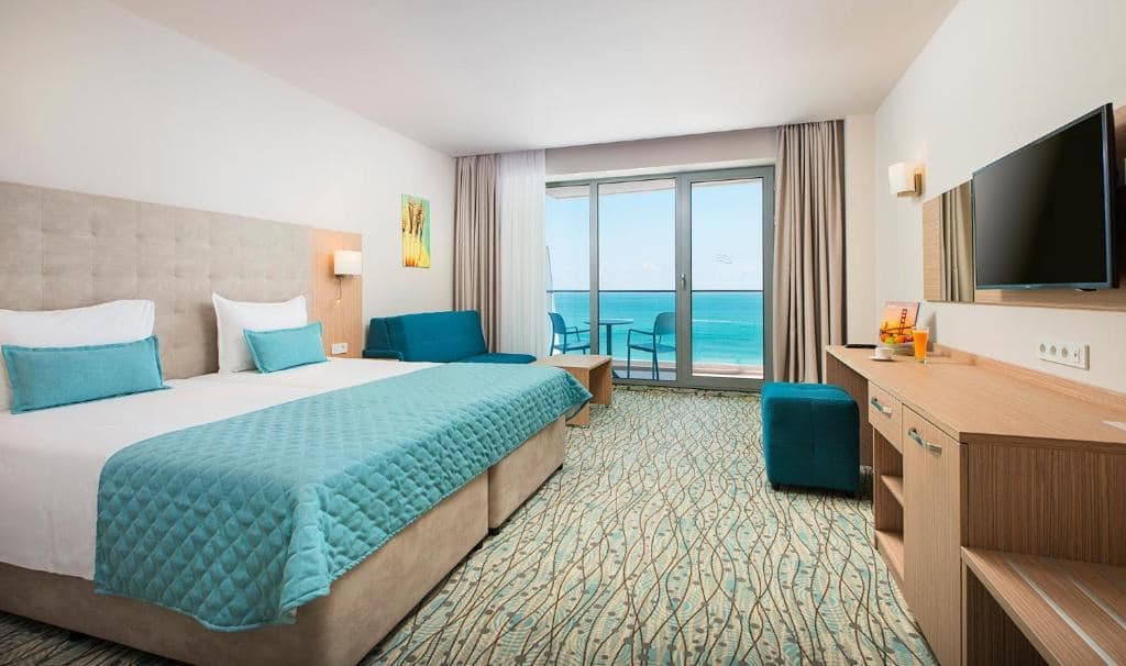 rooms-standard-room-sea-view-balcony-or-terrace