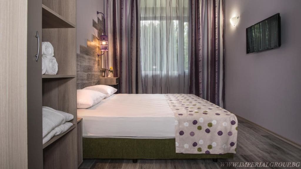 rooms-2-bedroom-standard-apartment-balcony-or-terrace