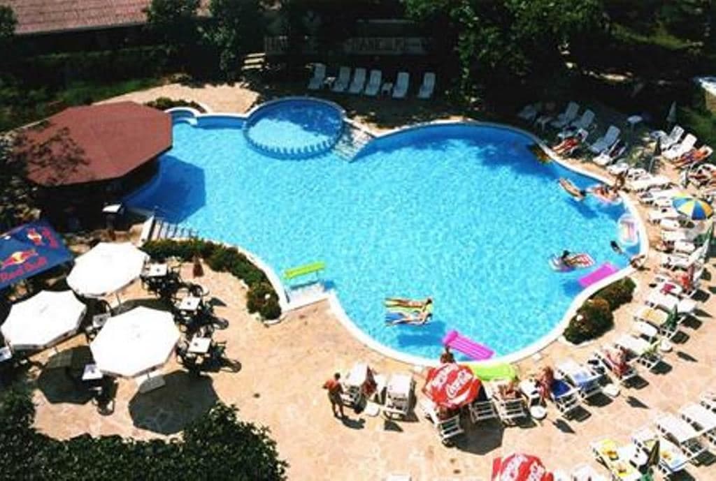 pools-outdoor-pool