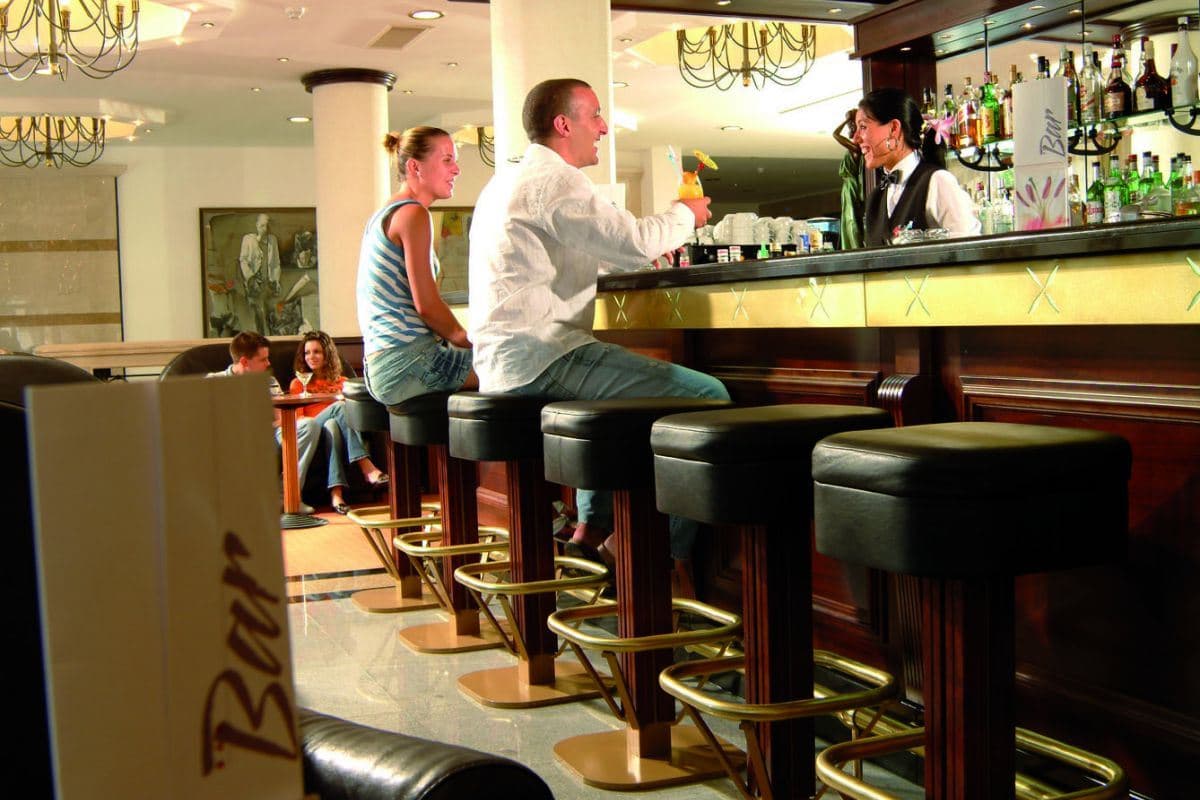 bars-lobby-bar-helena-park