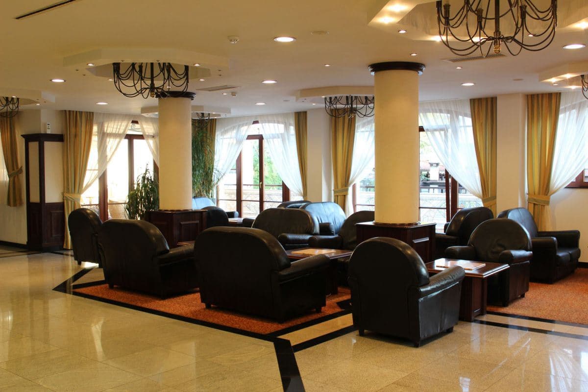 bars-lobby-bar-helena-park
