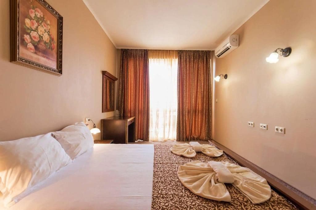 rooms-standard-studio-sea-view-balcony
