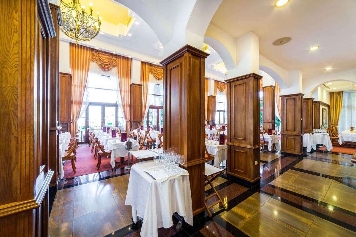 restaurants-poseidon-restaurant