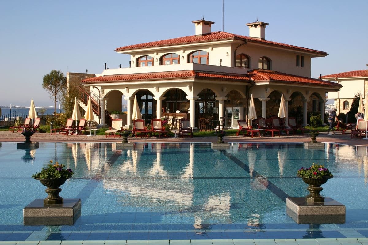 general-main-building