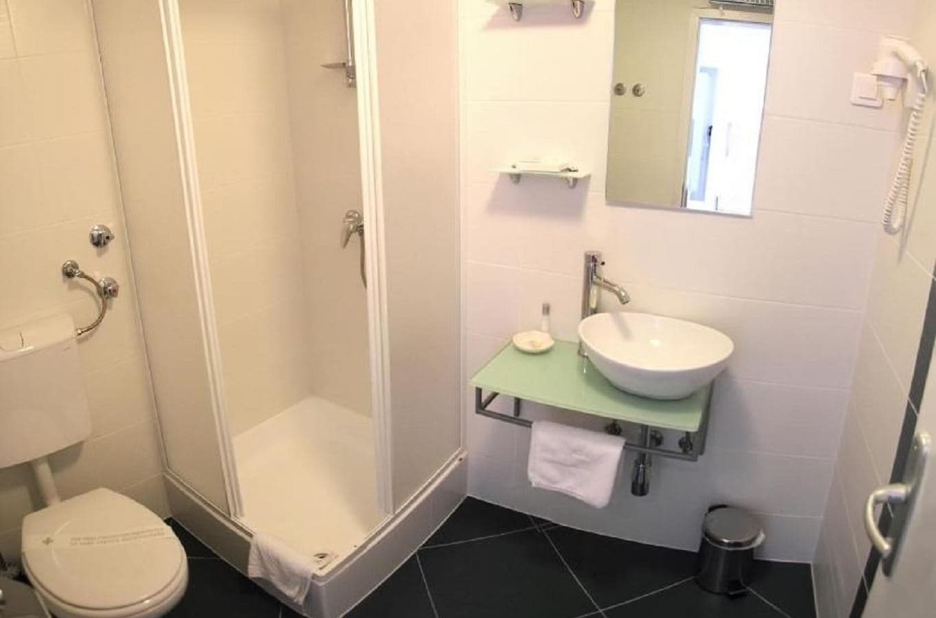 rooms-classic-room