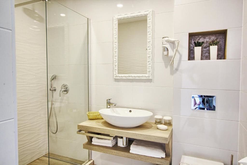 rooms-superior-room-balcony