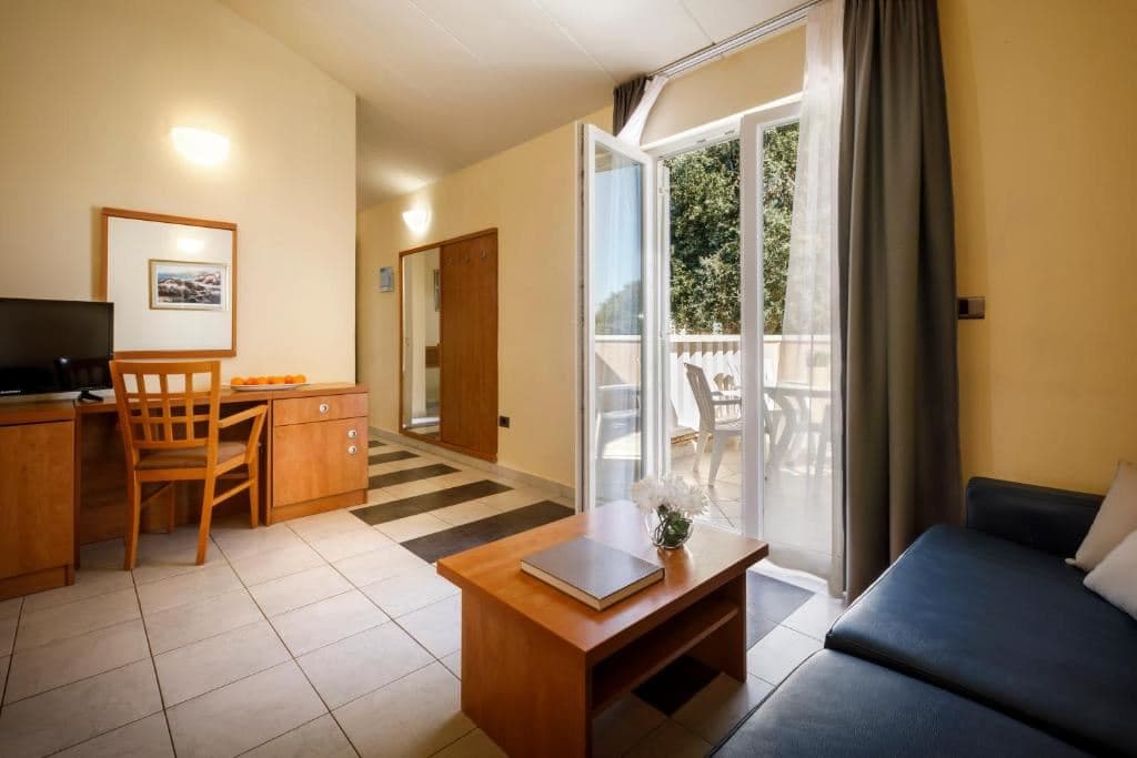 rooms-2-bedroom-apartment