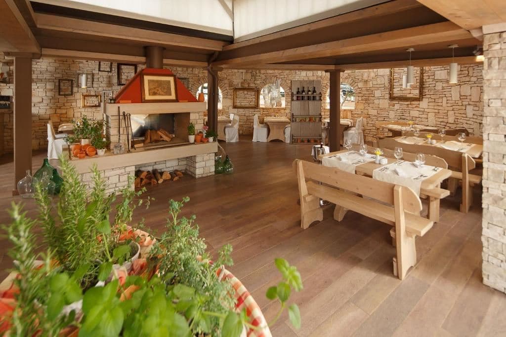 restaurants-restaurants