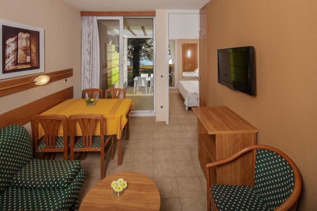 rooms-1-bedroom-premium-apartment-park-view-terrace