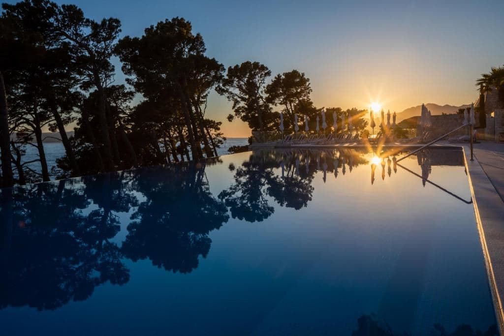 pools-pools