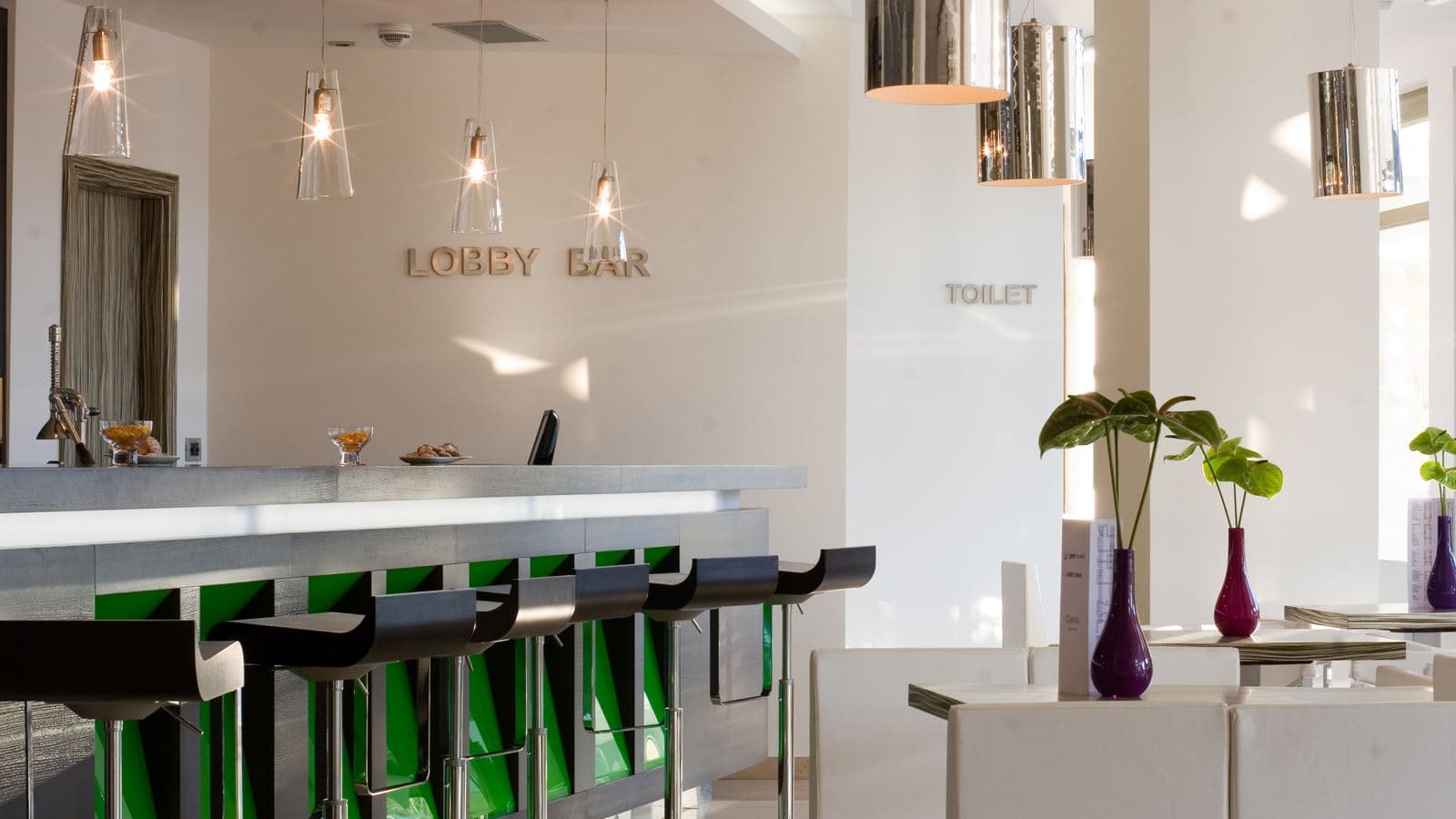 bars-lobby-bar
