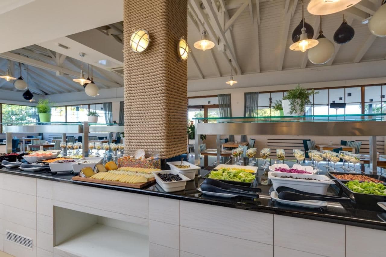 restaurants-restaurants