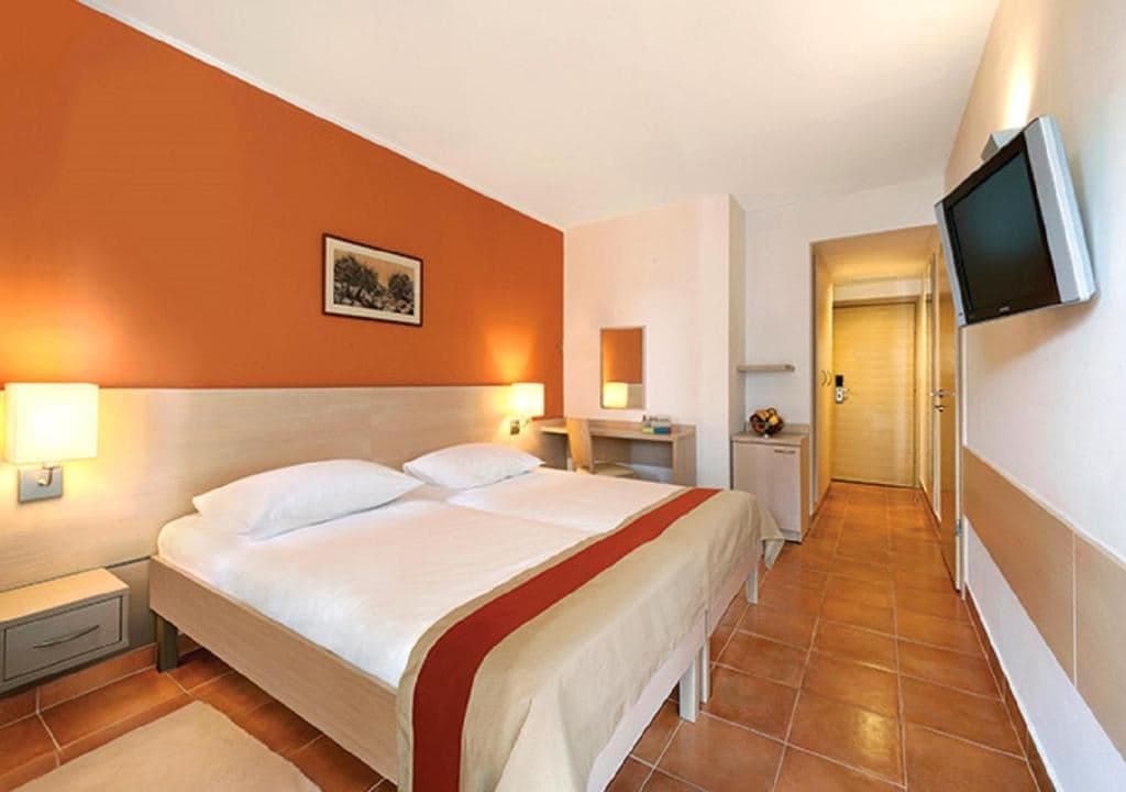rooms-2-connectingrooms-superior-familyroom-balcony
