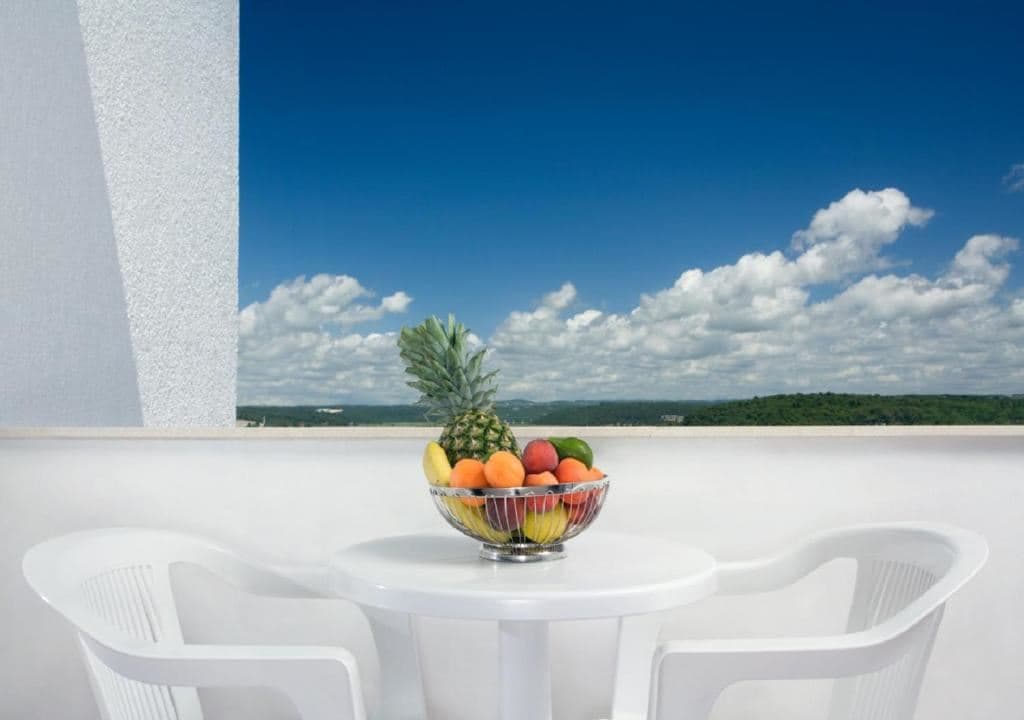 rooms-double-superior-room-seaside-balcony