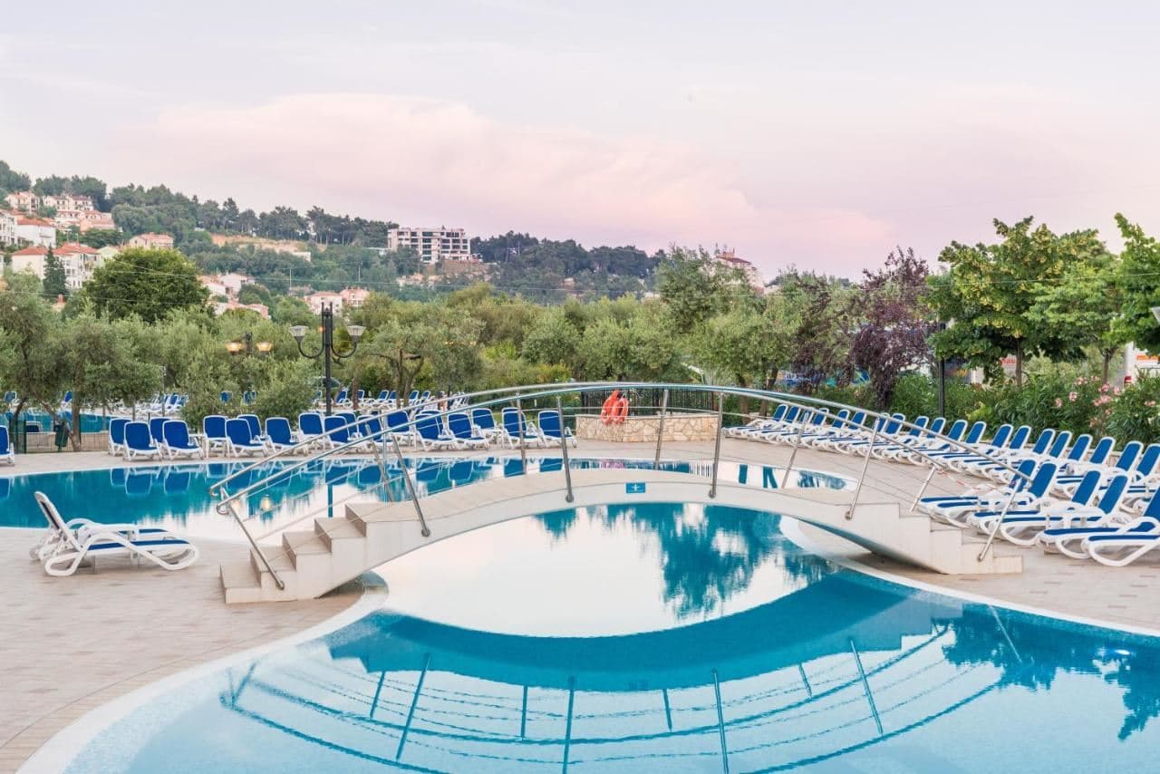 pools-pools