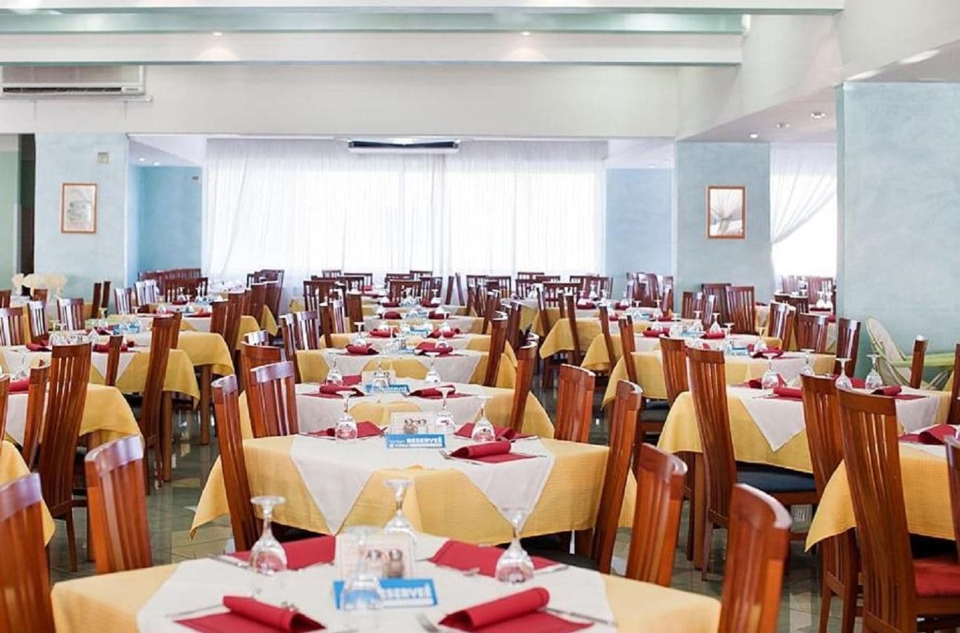 restaurants-restaurants