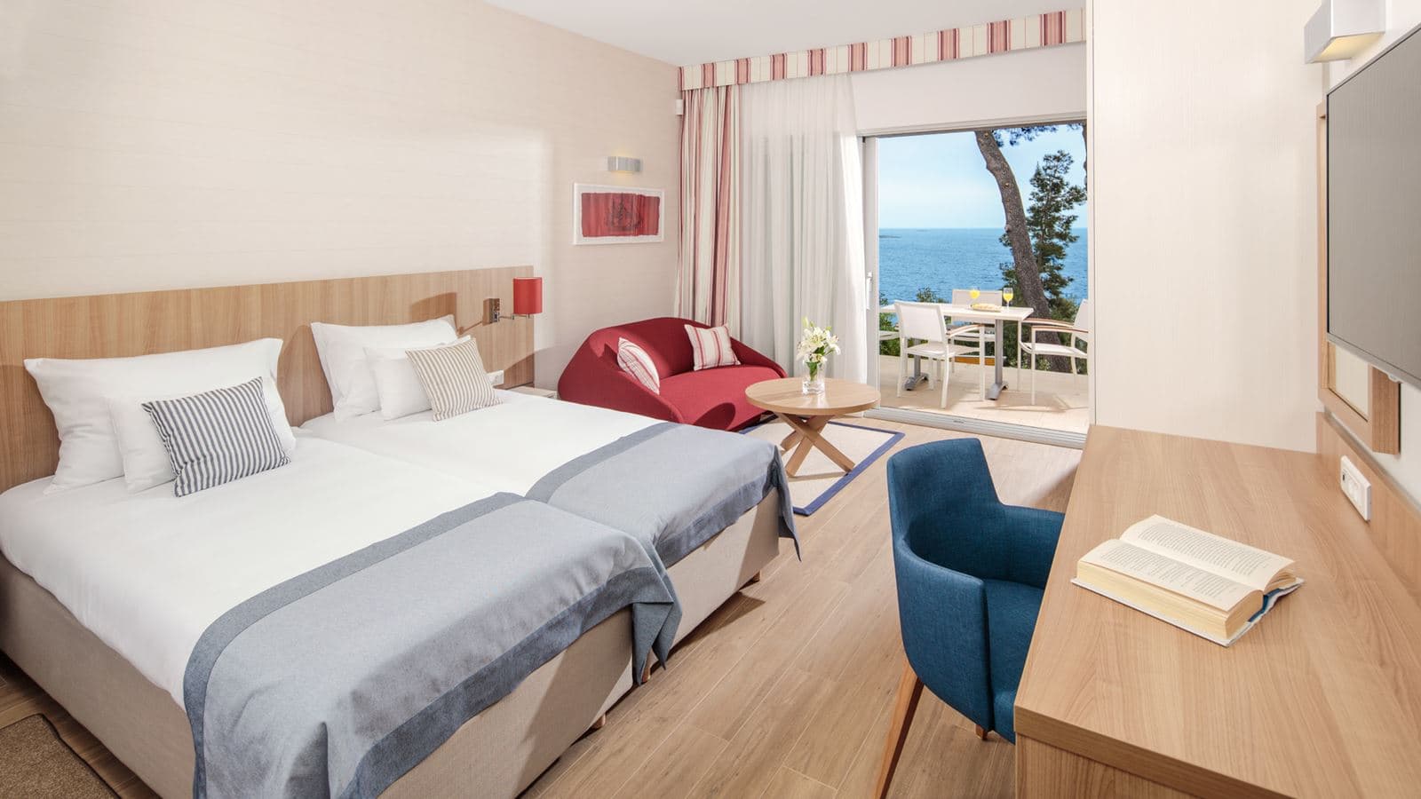 rooms-superior-villa-seaview-terrace