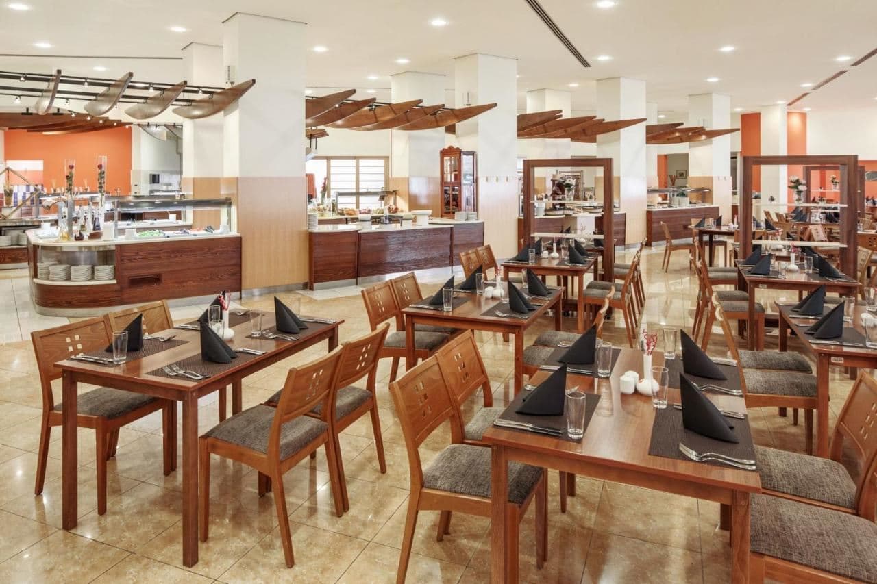 restaurants-restaurants