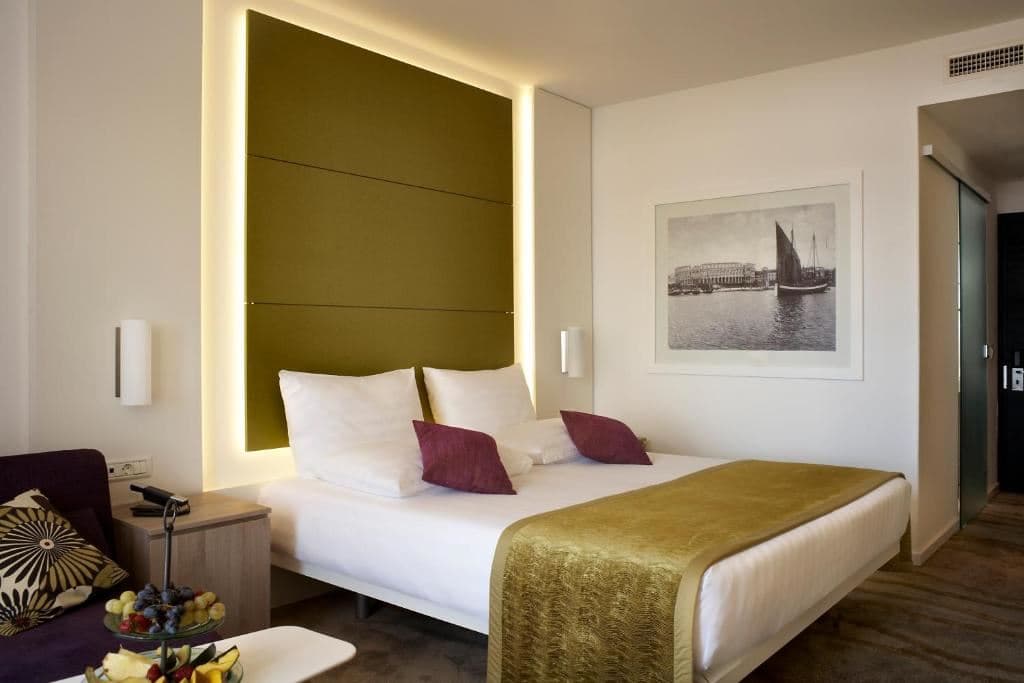 rooms-double-superior-room-park-view-balcony
