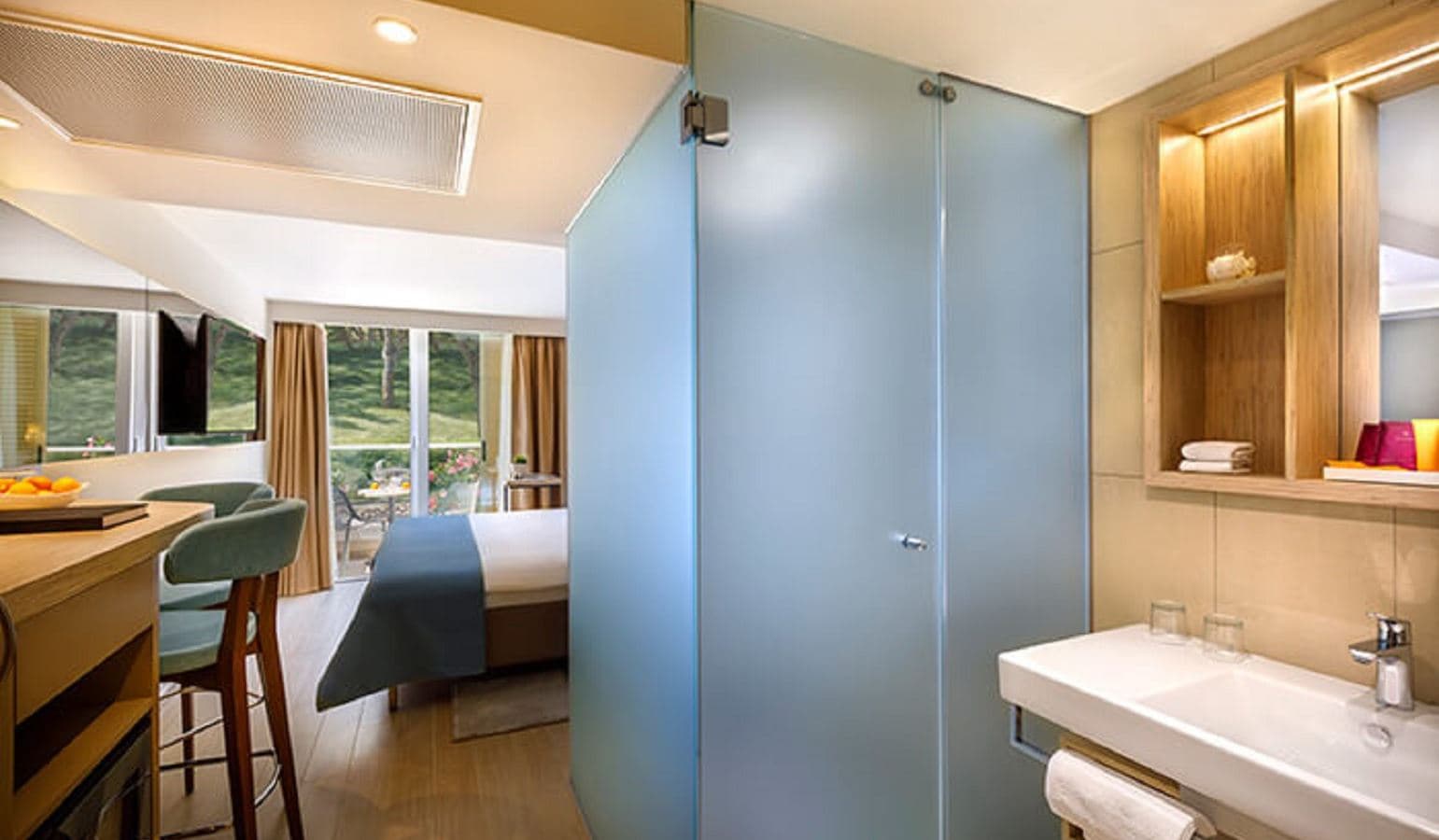 rooms-double-superior-room-balcony