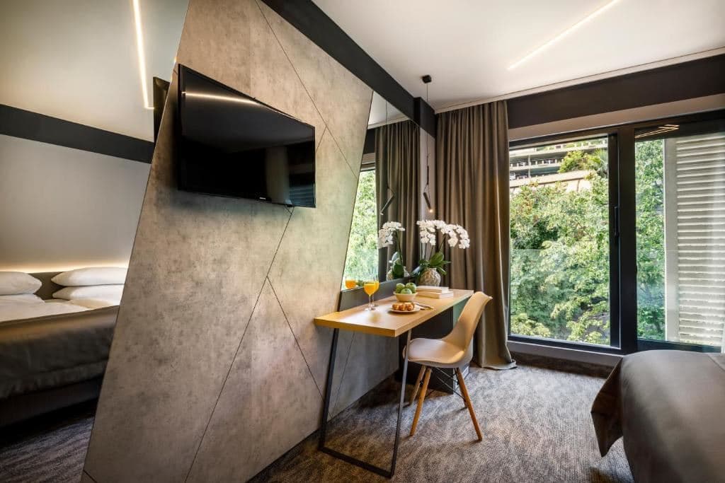 rooms-standard-room