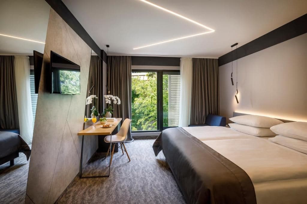 rooms-standard-room