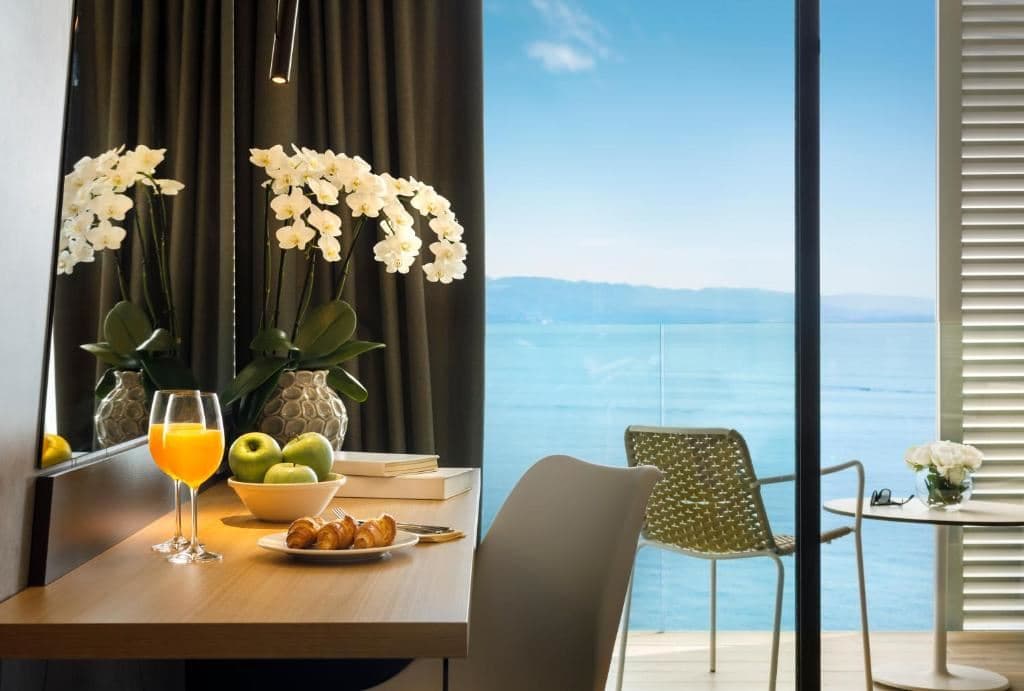 rooms-superior-room-gardensea-view