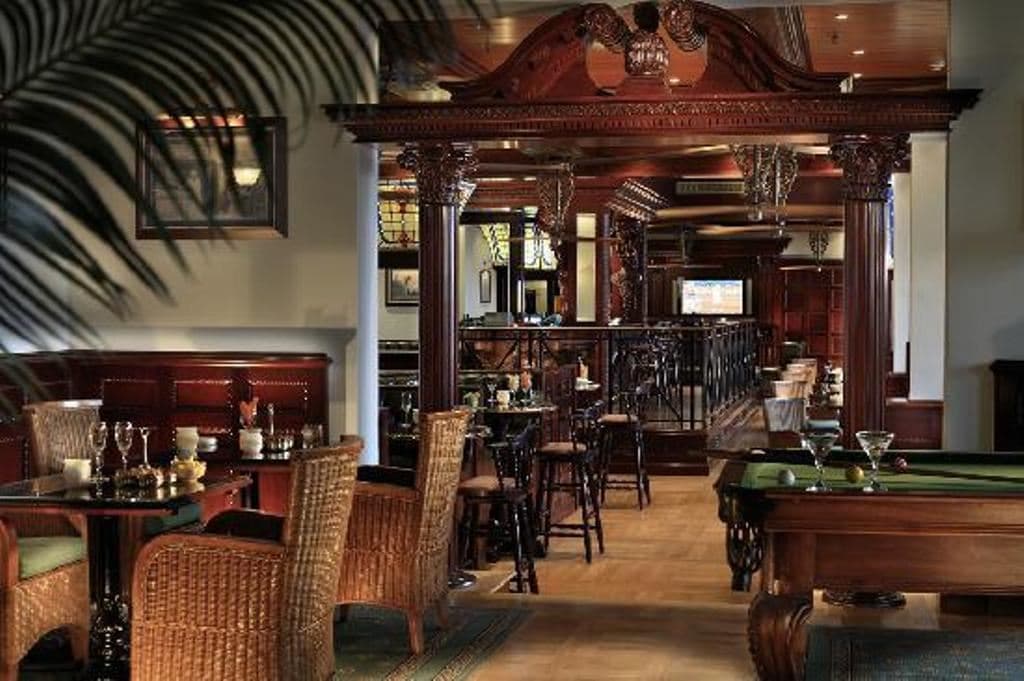 bars-johnnys-bar