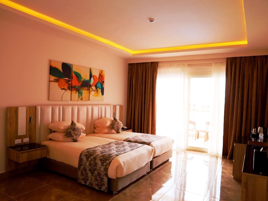 rooms-standard-room-garden-view