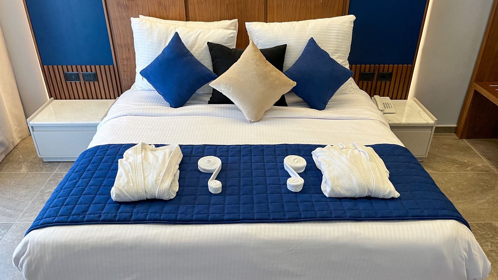 rooms-executive-suite