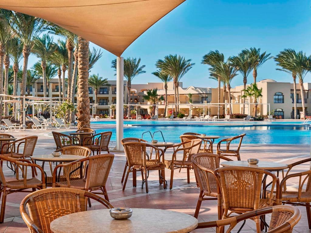 bars-nesma-pool-bar