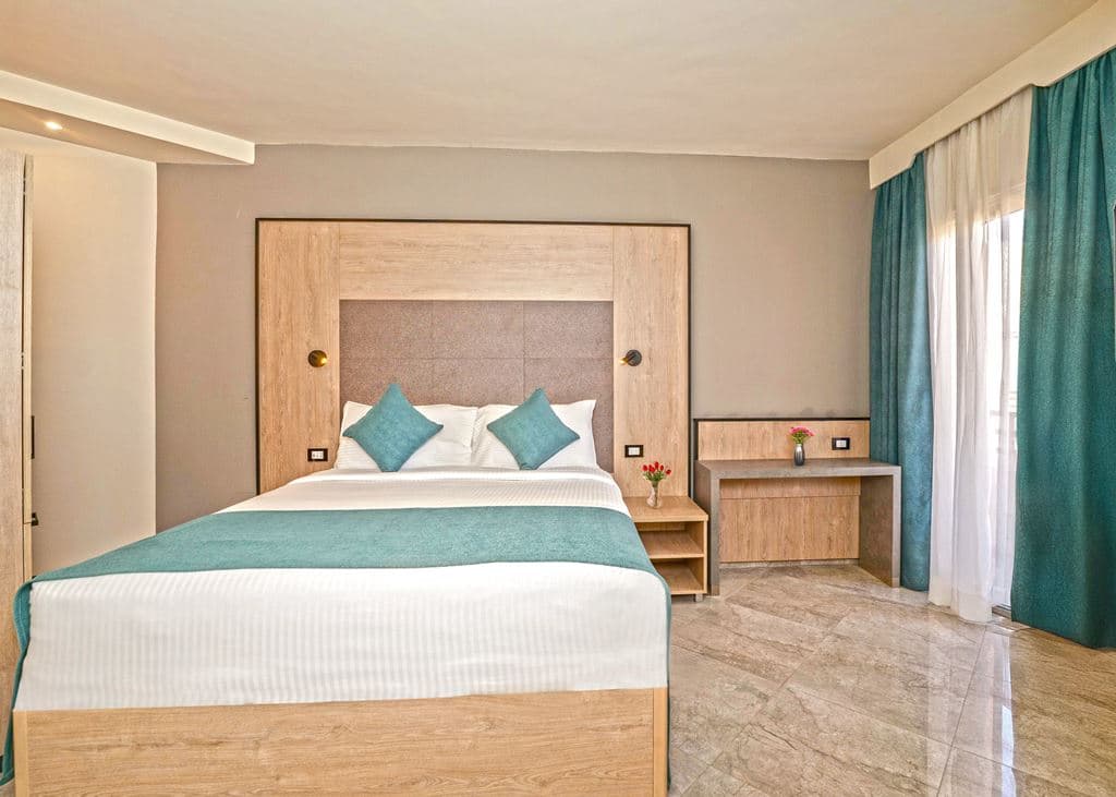rooms-standard-room