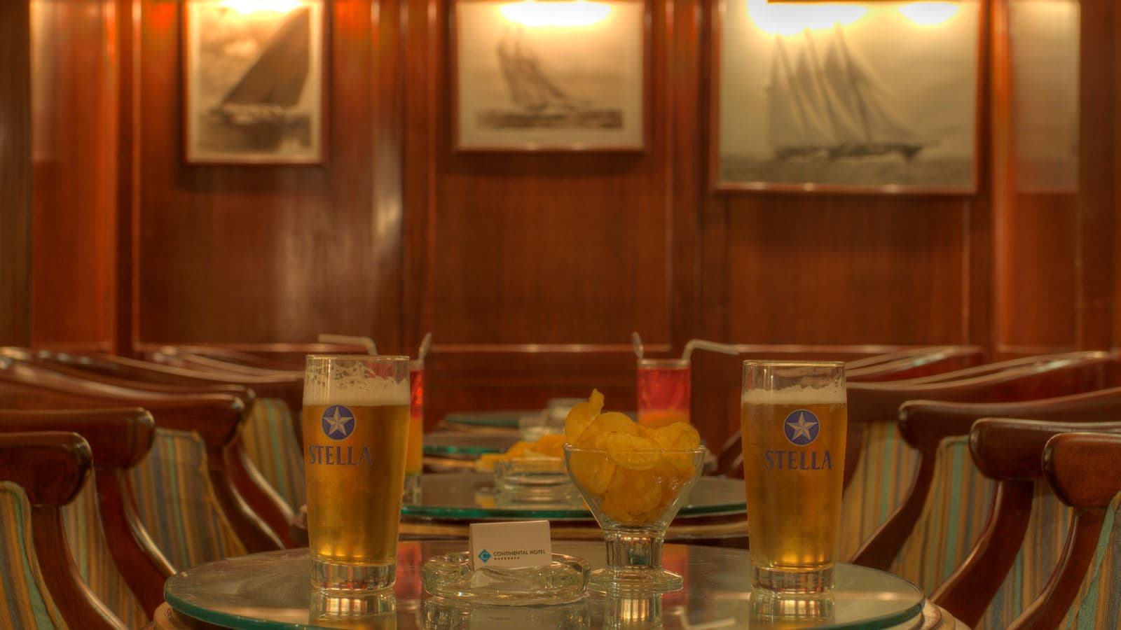bars-captains-bar