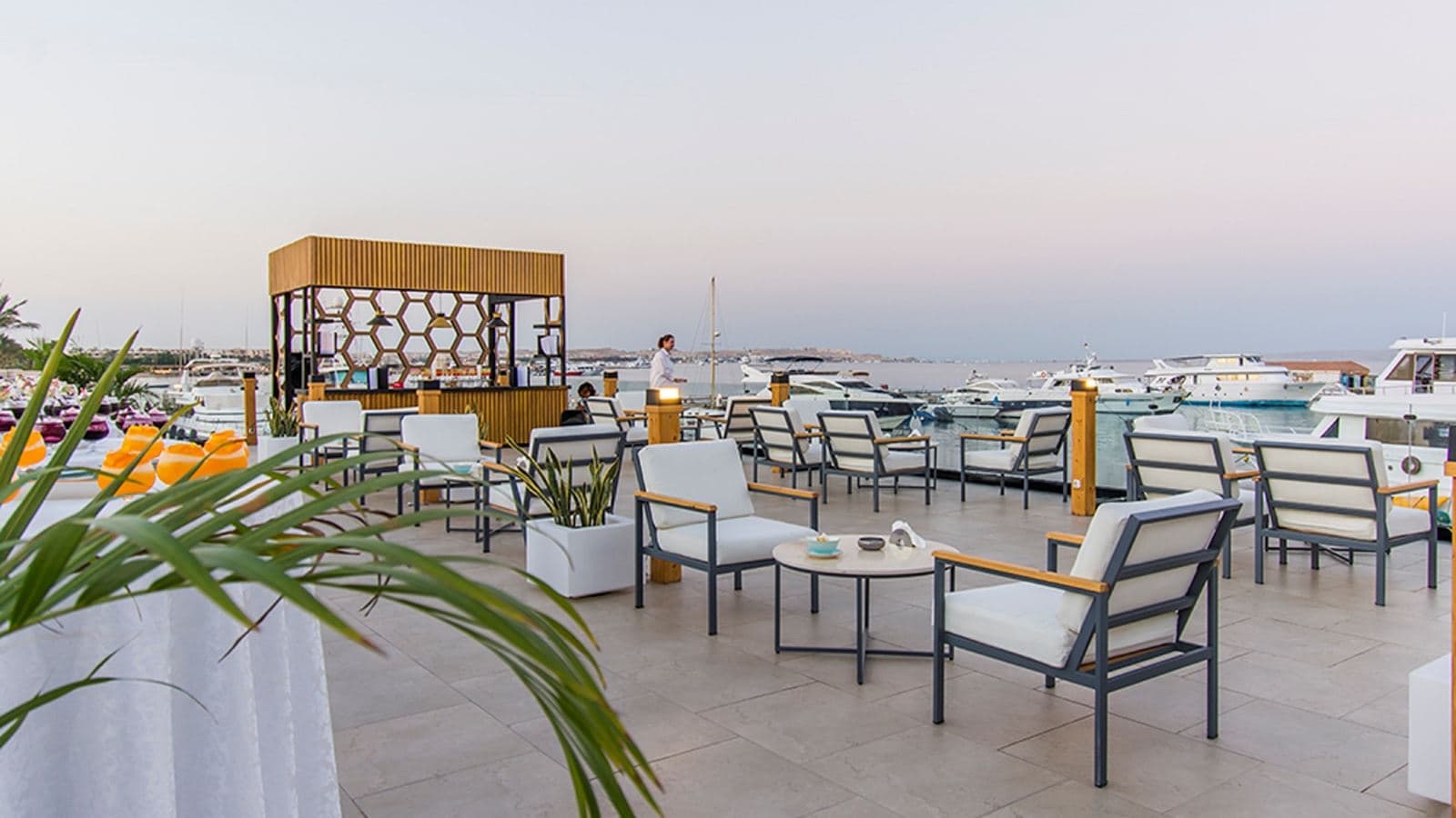 bars-sky-roof-café