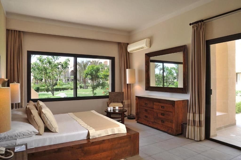 rooms-suite-three-bedrooms