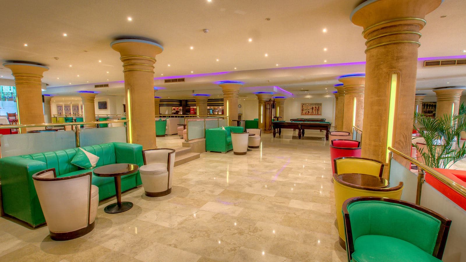 restaurants-ramsis-bar
