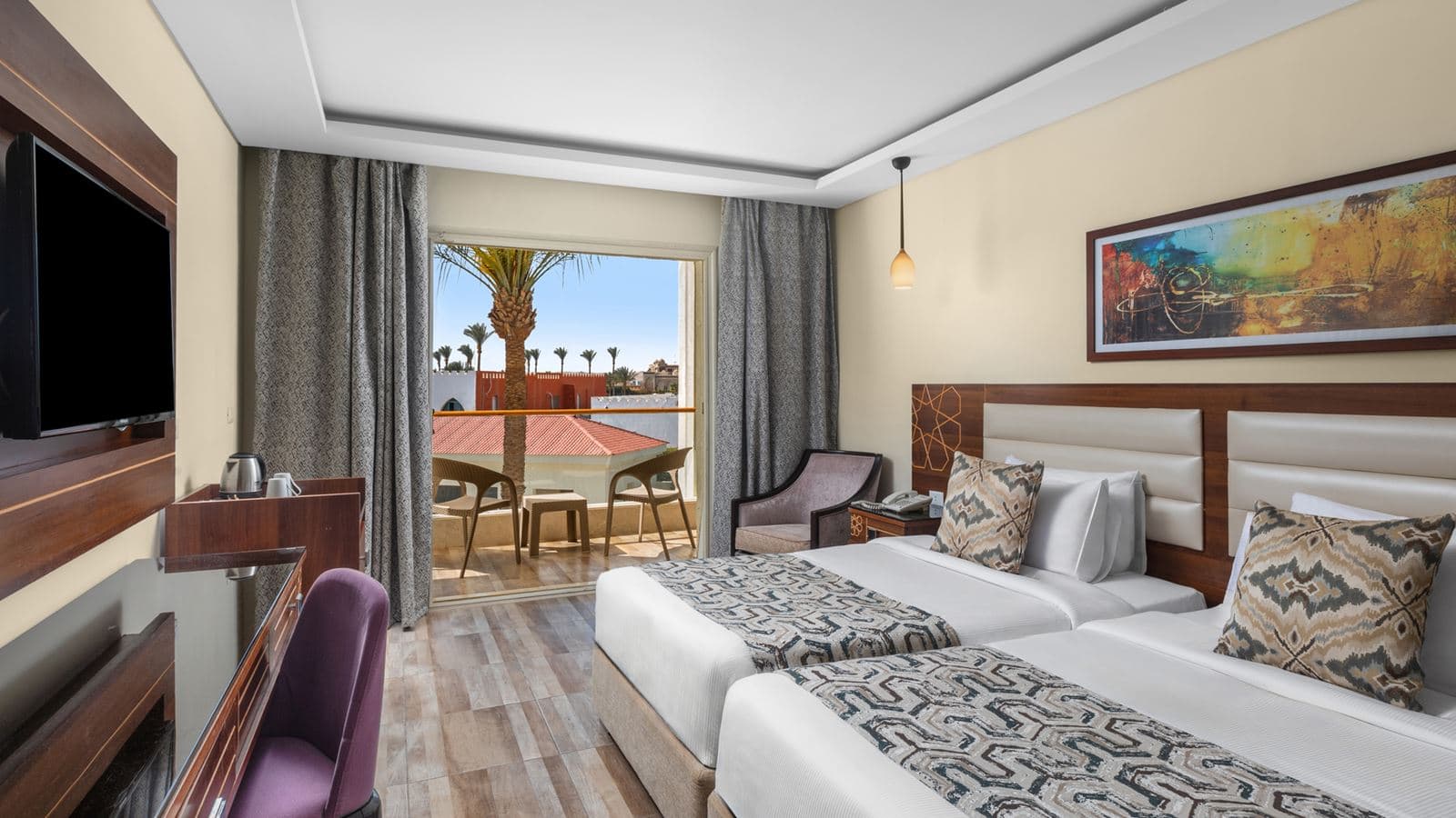 rooms-family-pool-view-room