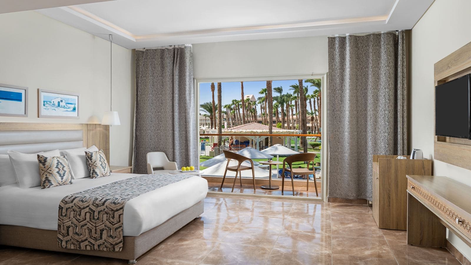rooms-bungalow-room-pool-view
