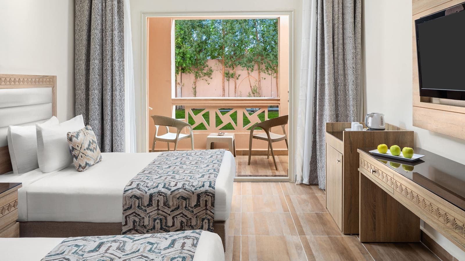 rooms-standard-room-garden-view