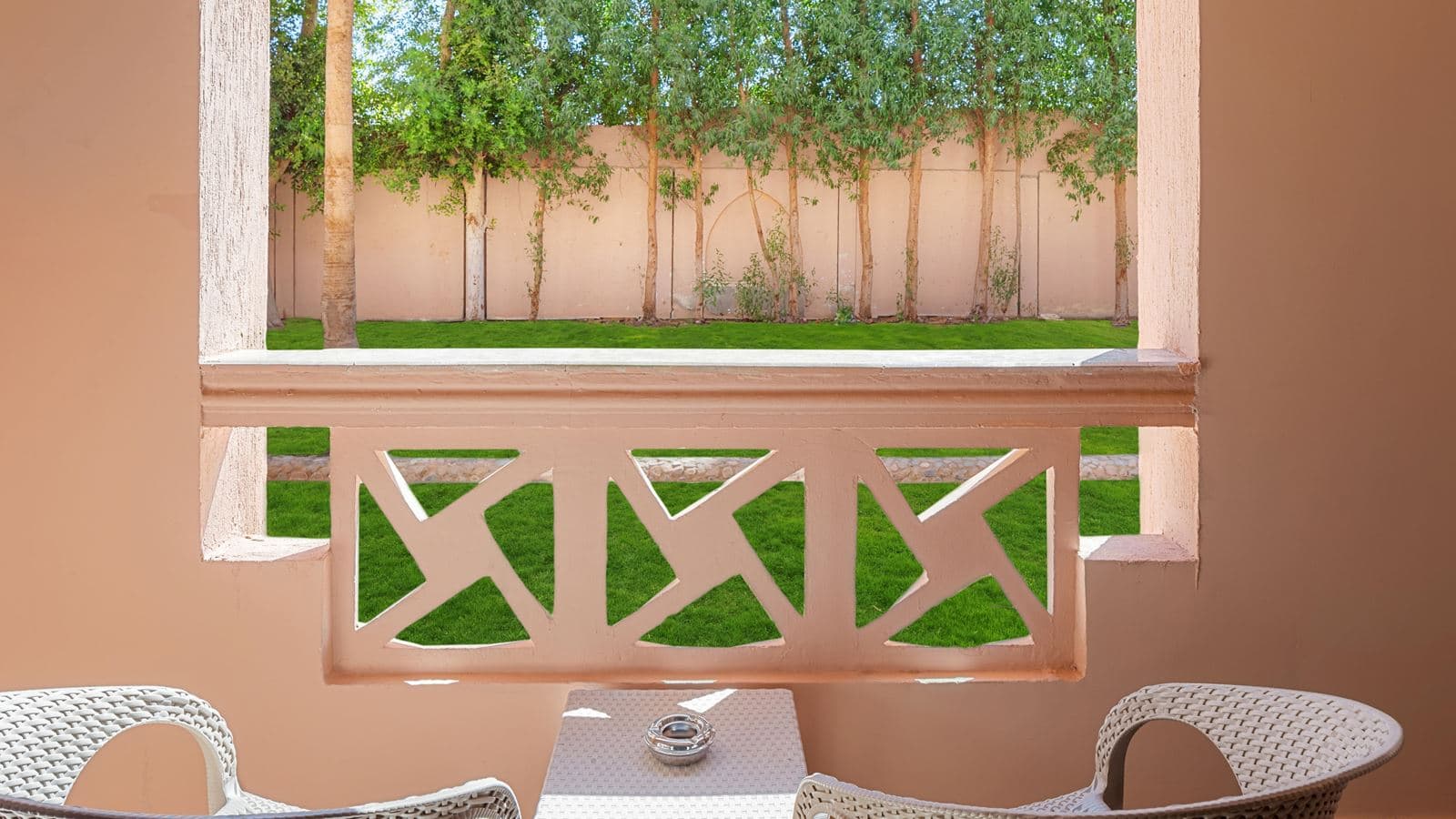 rooms-standard-room-garden-view