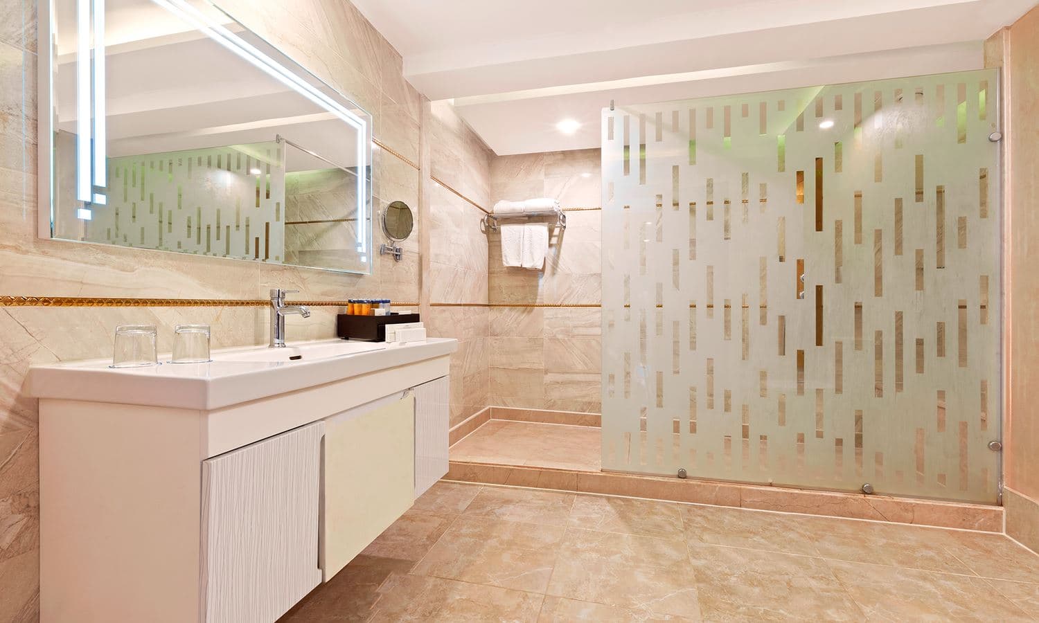 rooms-family-2-bedroom-gvpv