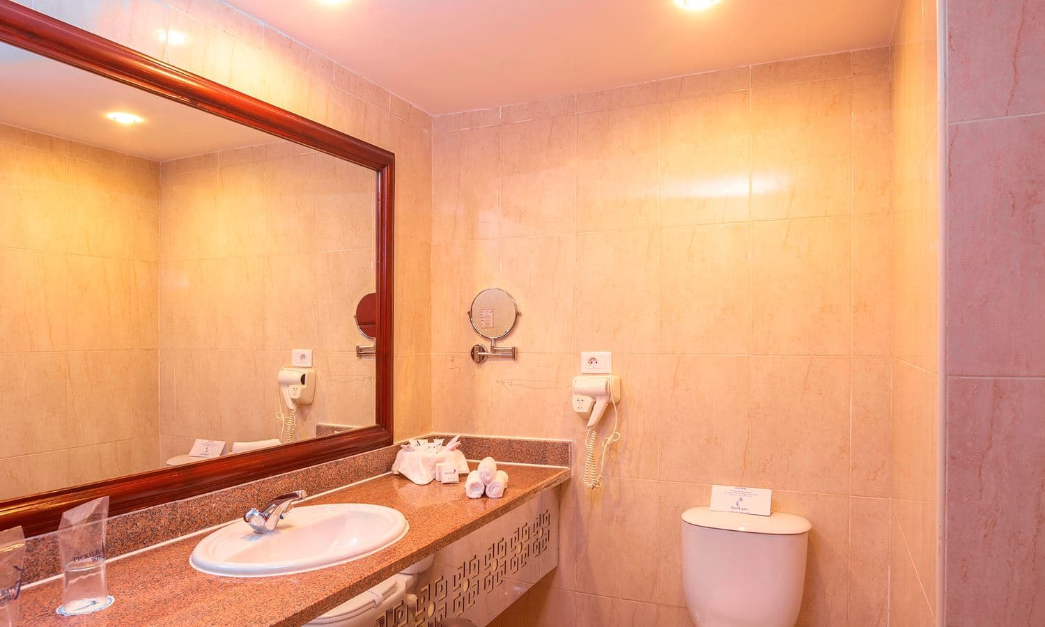 rooms-family-2-bedroom-gvpv