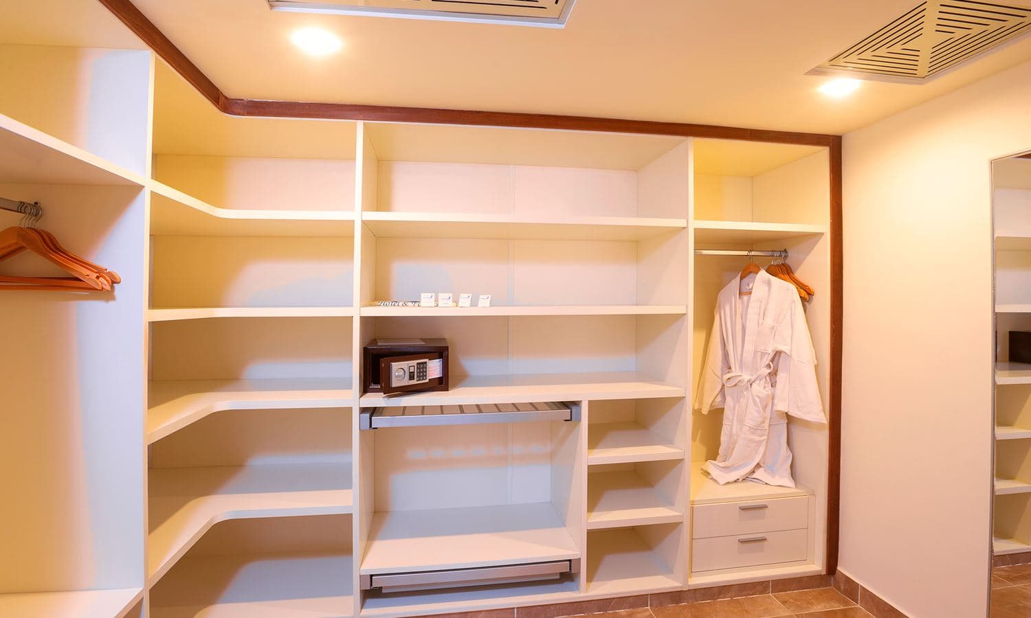 rooms-family-2-bedroom-gvpv