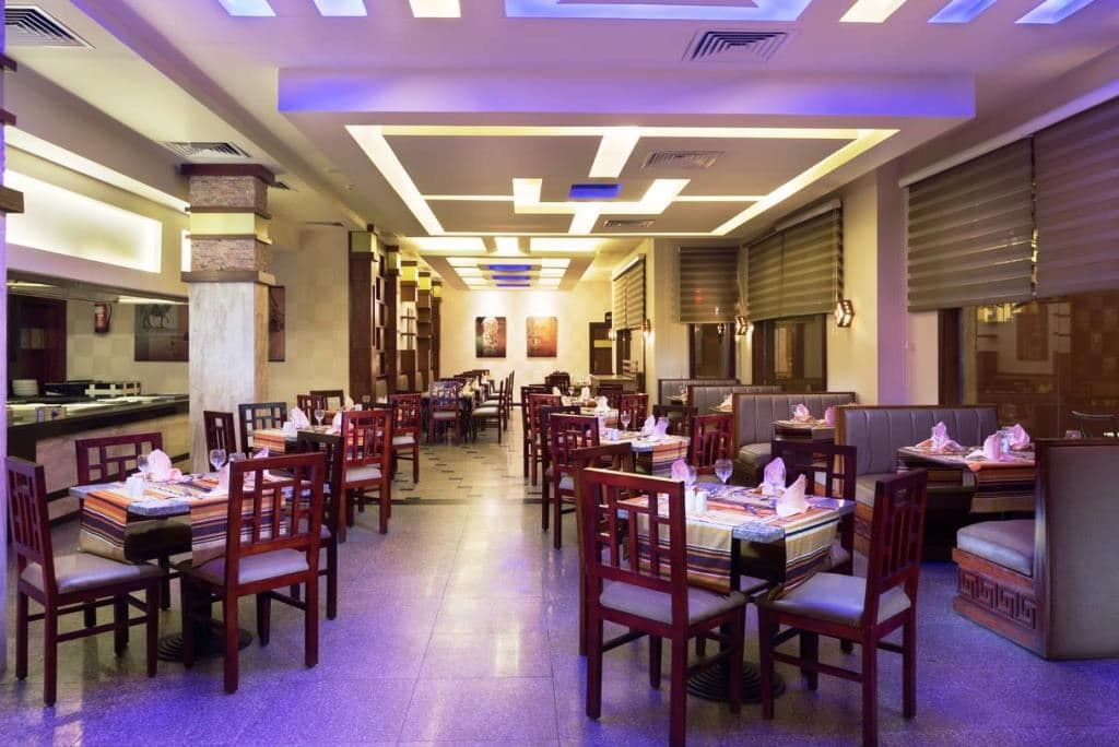 restaurants-restaurants