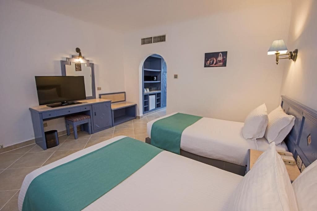 rooms-family-suite-garden-view