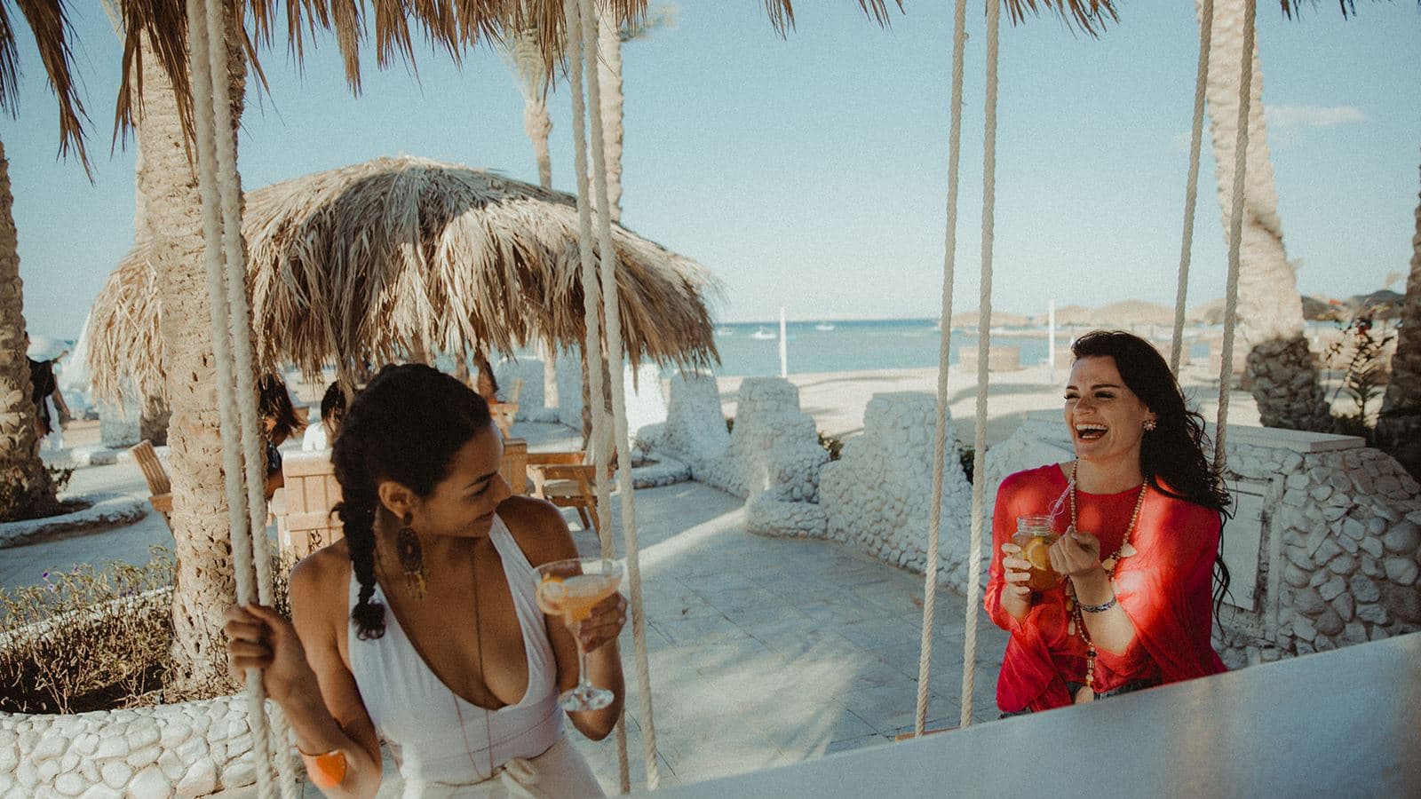bars-utopia-beach-bar