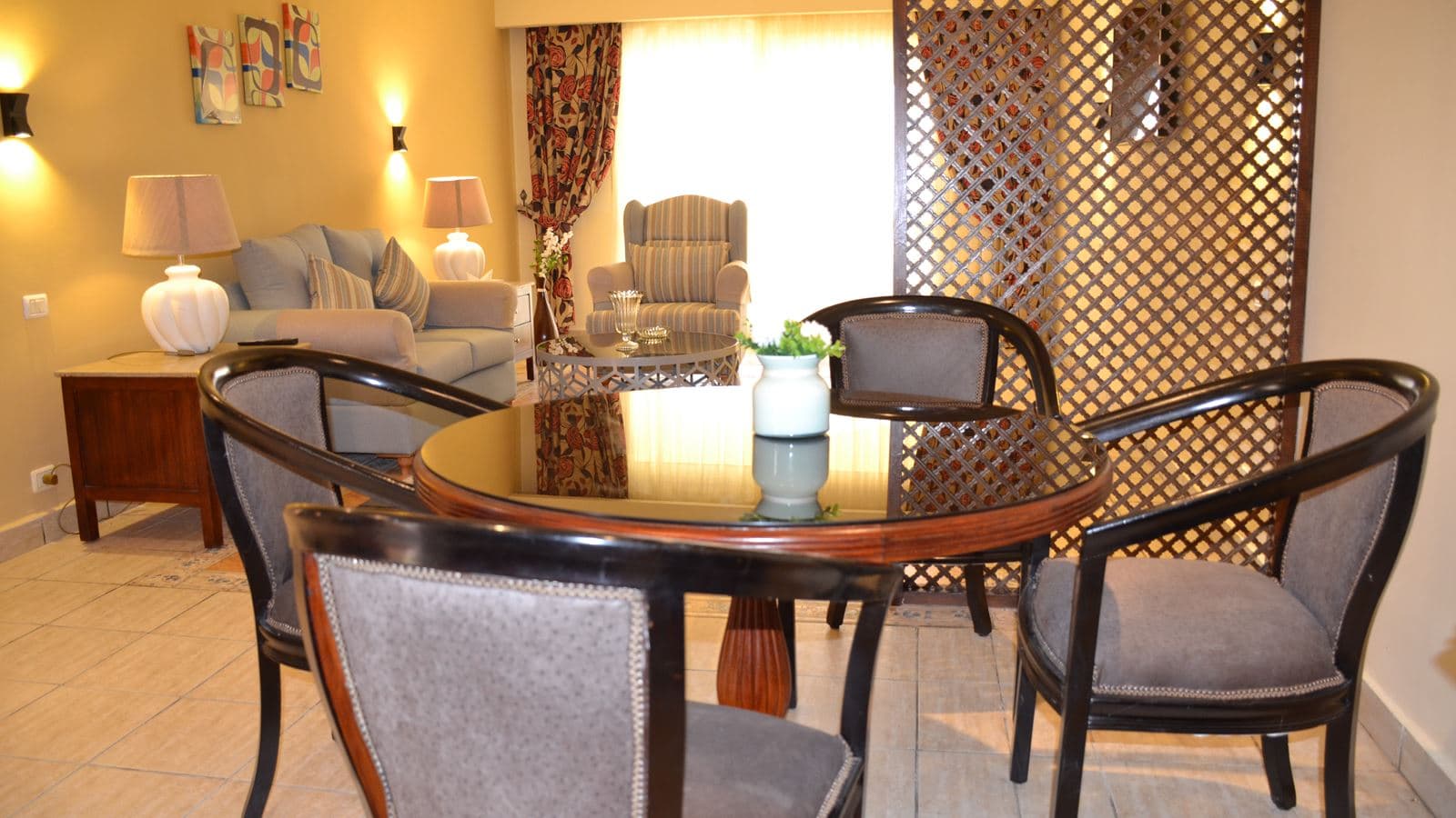 rooms-senior-suite