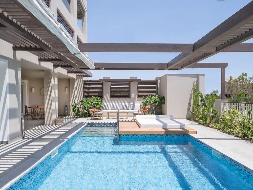 rooms-royal-suites-with-swimup-pool