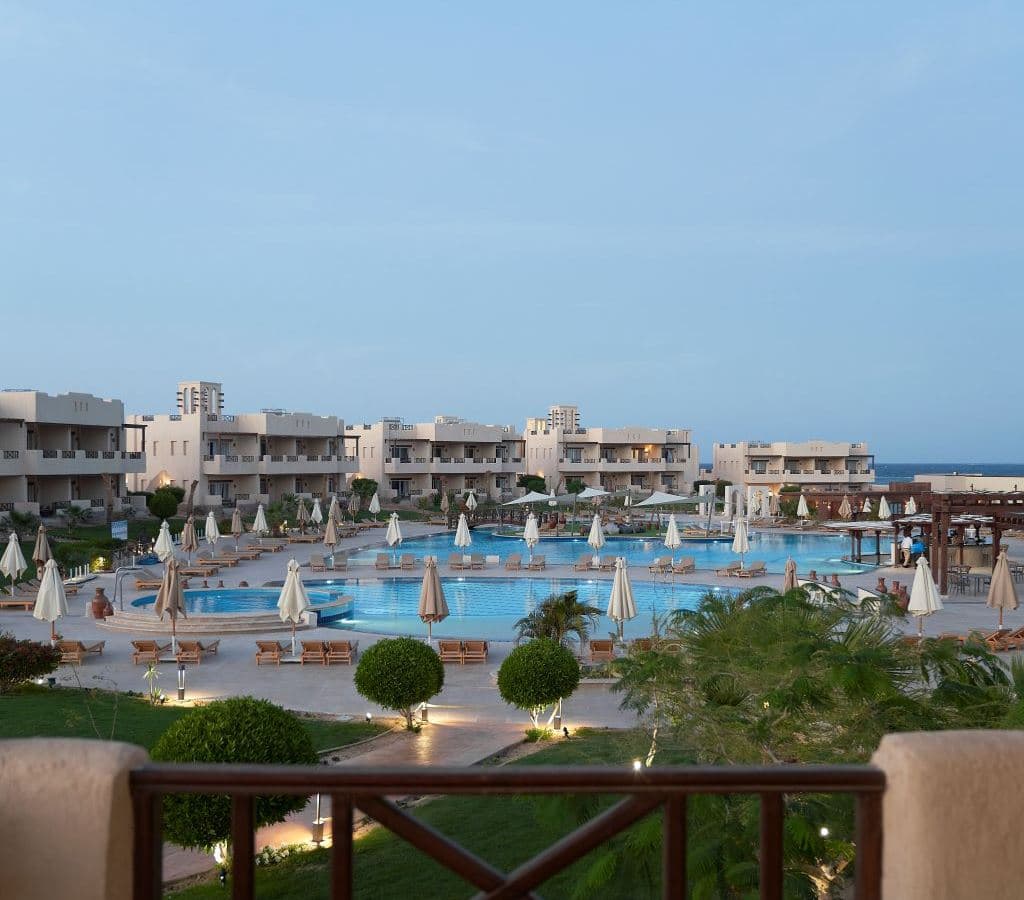 rooms-room-superior-side-seaview